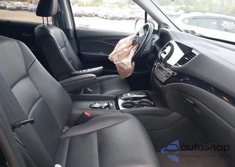 2020 Honda Pilot Awd Touring 8 Passenger z USA, uszkodzony, nr VIN 5FNYF6H95LB003568